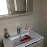 شقة Flower ريثيمنو