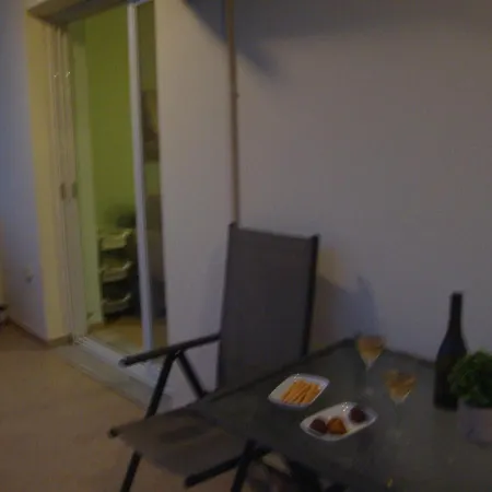 Flower Apartment