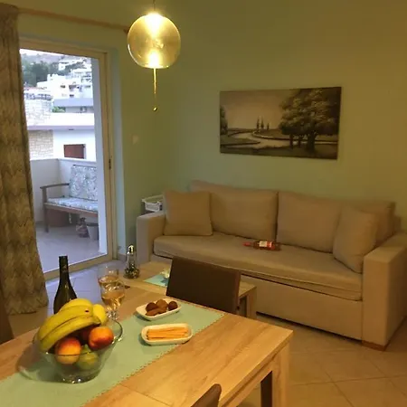 Flower Apartment
